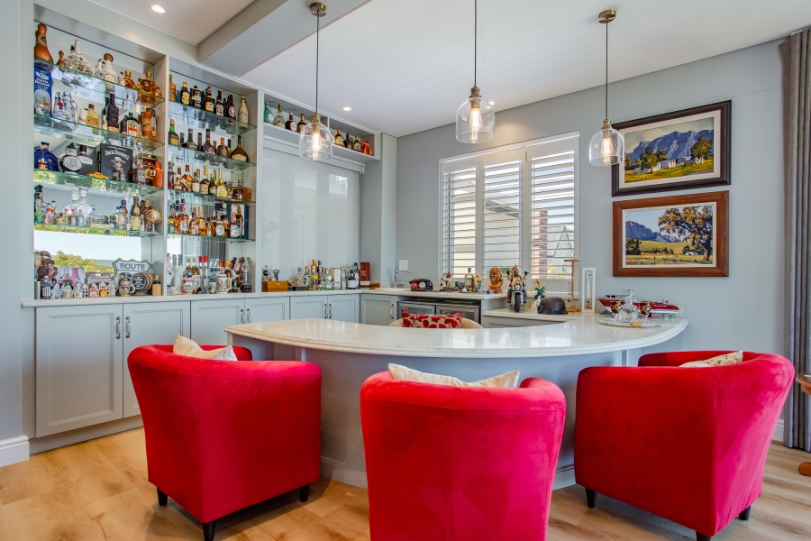 5 Bedroom Property for Sale in Val De Vie Estate Western Cape